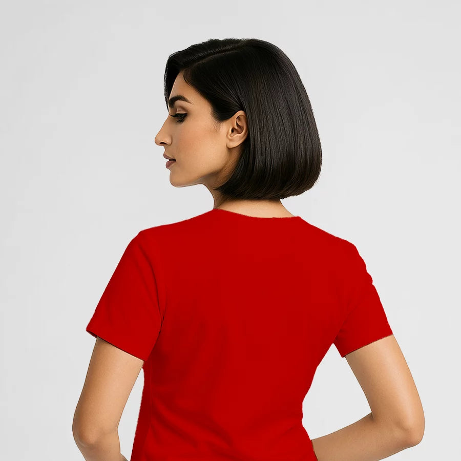 Pyjama de Bloc Femme - Col V Stretch porté par une professionnelle de santé | FIGS.ma – Scrubs confortables et modernes au Maroc