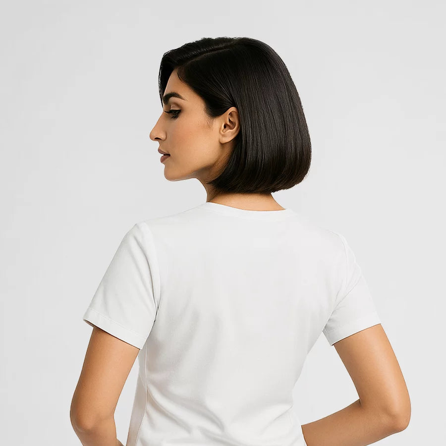 Pyjama de Bloc Femme - Col V Stretch porté par une professionnelle de santé | FIGS.ma – Scrubs confortables et modernes au Maroc