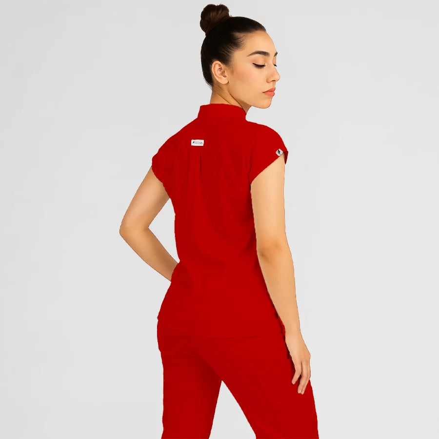 Photo de Pyjama de Bloc Femme - Col Officier Stretch – confort, broderie et style professionnel. FIGS.ma | Scrubs Maroc.