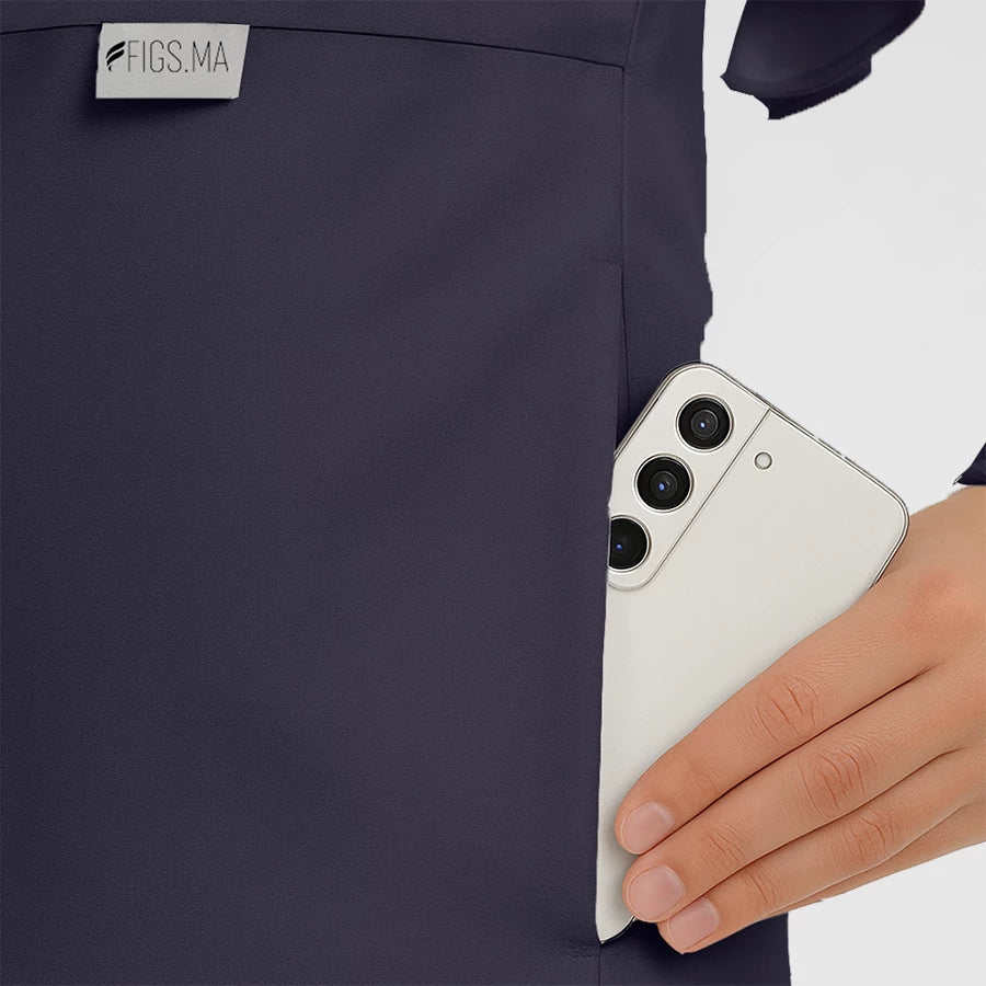 Pyjama de Bloc Femme - Hijab porté par une professionnelle de santé | FIGS.ma – Scrubs confortables et modernes au Maroc