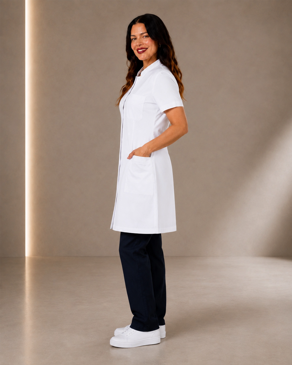 Élan — Blouse Médicale Courte Femme Col Officier