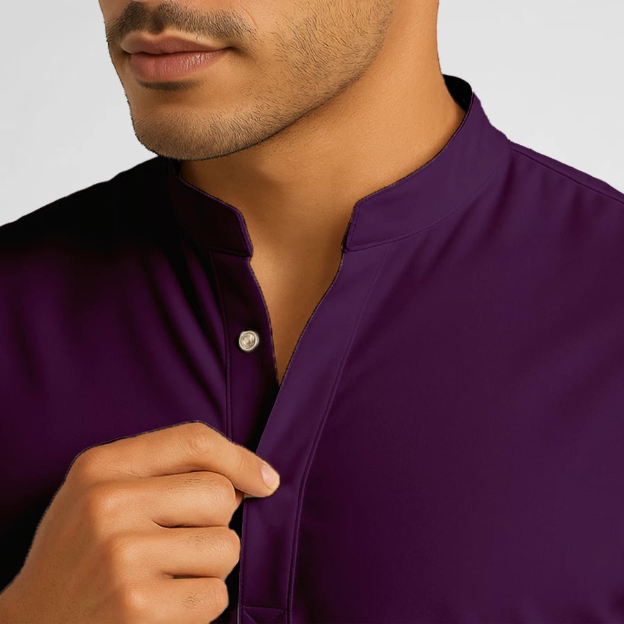 Pyjama de Bloc Homme - Col Officier Stretch porté par un professionnel de santé | FIGS.ma – Scrubs élégants et performants au Maroc